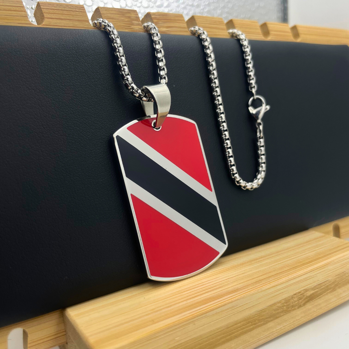 T&T Flag + Chain