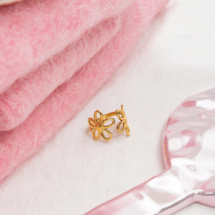 Wire Flower Ring