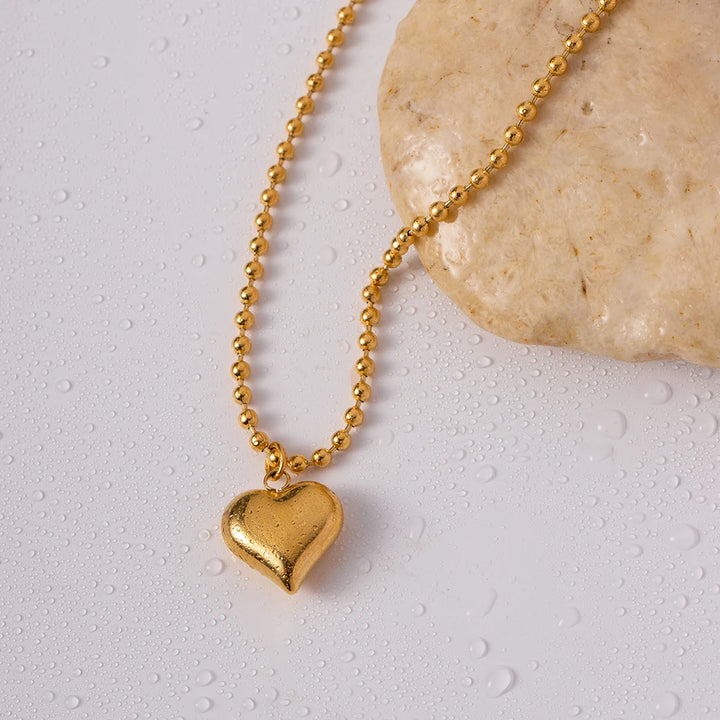 Bold Heart Bead Necklace