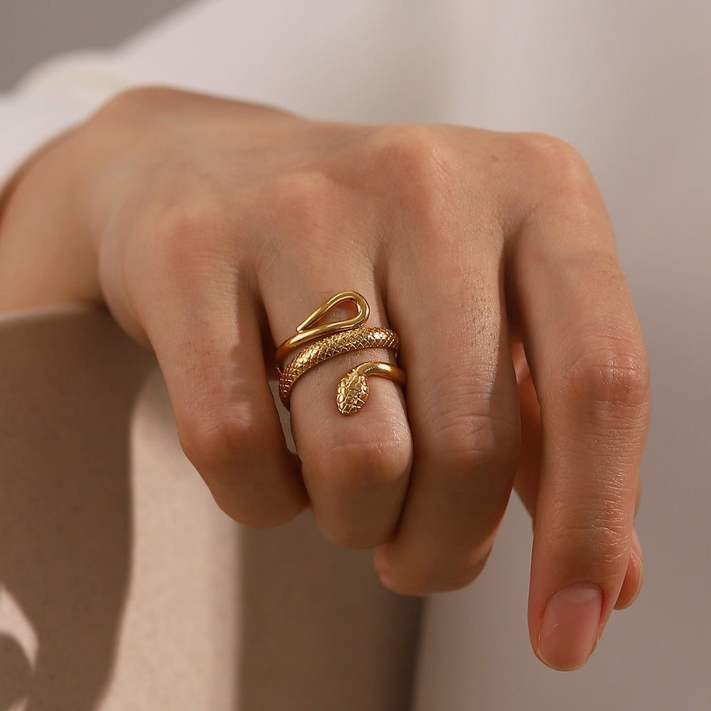 Classic Texture Snake Ring