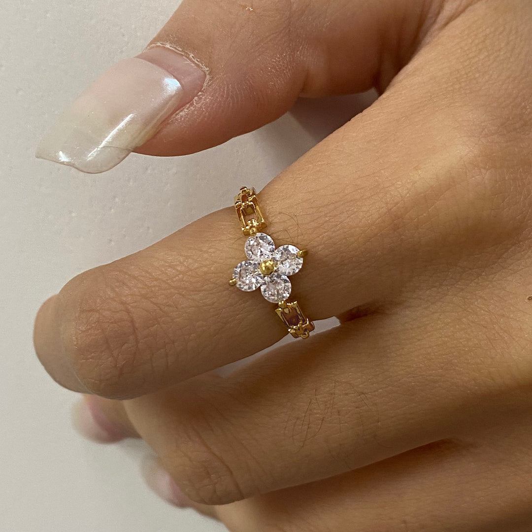 Daisy Link Ring