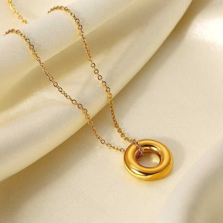 Halo Pendant Necklace