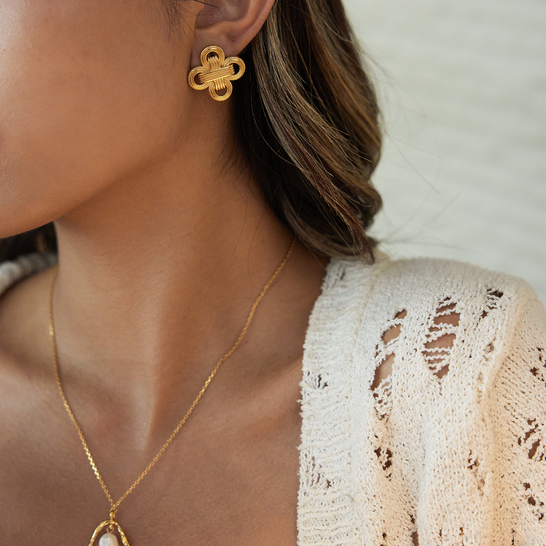 Retro Clover Stud Earrings